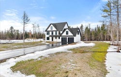 673 Streamside Avenue, Hermon, ME 04401