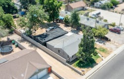216 Sunset Avenue S, Reedley, CA 93654