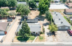 216 Sunset Avenue S, Reedley, CA 93654