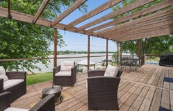 1300 E Choctaw Drive, London, OH 43140