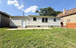 2577 E Midlothian Boulevard, Struthers, OH 44471