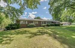 876 Northeast Falcon Drive, Abingdon, VA 24210