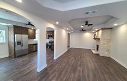 521 #D E Sand Bend, Kerrville, TX 78028