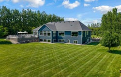 2405 NW 16th Avenue, Aberdeen, SD 57401