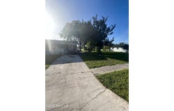 813 HYMON Circle, Bunnell, FL 32110