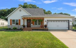 1332 Port Cove Drive, Chesterton, IN 46304