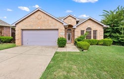 3309 Landhope Circle, Arlington, TX 76016