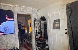 17922 Arlington Street, Hamtramck, MI 48212