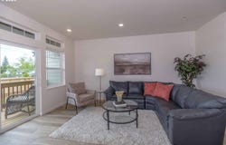 1585 37th St, Florence, OR 97439