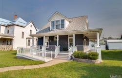 408 N N Main Street, Carrollton, IL 62016
