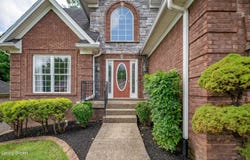 2108 Churchdown Ln, Louisville, KY 40214