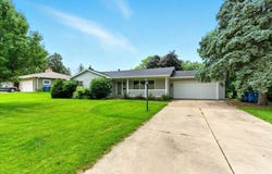 1131 Ridgemont Road, Waterloo, IA 50701