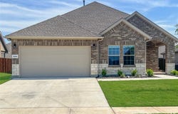 5266 Meadow Lane, Krum, TX 76249