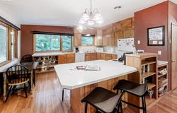 64706 Meadow Ln, Joseph, OR 97846