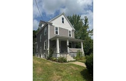 68 N Balch Street, Akron, OH 44303