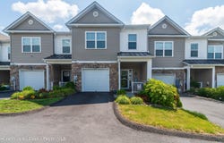 208 Hudson View Terrace, Hyde Park, NY 12538