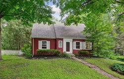 19135 Highland Avenue, Deephaven, MN 55391