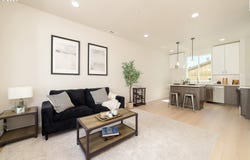 1669 SE SHERRETT ST, Portland, OR 97202
