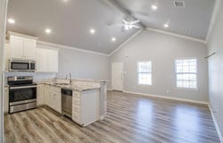 718 S Main Street, McGregor, TX 76657