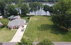 201 W FRONT STREET, FLORENCE, NJ 08518
