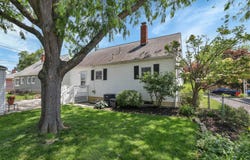 4299 Ashgrove Drive, Grove City, OH 43123