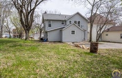 517 Nebraska ST, Holton, KS 66436