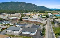 1313 N Division Ave, Sandpoint, ID 83864