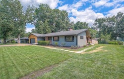 5001 Reinhardt Drive, Roeland Park, KS 66205