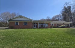 119 Forest Hill Dr, West Jefferson, NC 28694