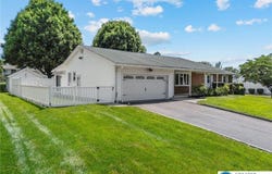 2704 Plymouth Drive, Palmer Twp, PA 18045