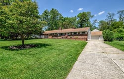 8905 Spring Valley Drive, Mentor, OH 44060