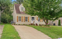 216 W Warfield Street, Elizabethtown, KY 42701
