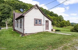 2911 Kingdom Road, Duffield, VA 24244