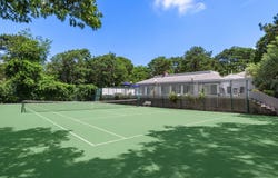 16 Peacock Path, East Quogue, NY 11942