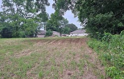 606 Elm Avenue, Wellston, OK 74881