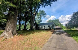 5675 Main Street, Bethania, NC 27040