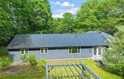 84 Sandy Point Road, Vassalboro, ME 04989
