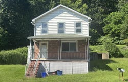 798 Coxton Road, Duryea, PA 18642