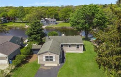 106 North River Drive, Narragansett, RI 02882