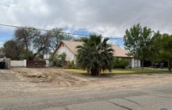 637 Hamblet Rd, Imperial, CA 92251