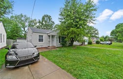 2536 Greenvale Road, Cleveland, OH 44121