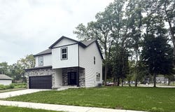 717 Lake Street, Hobart, IN 46342