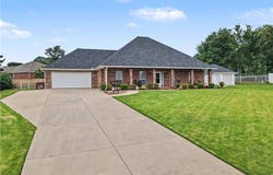 4 Katie CT, Lavaca, AR 72941