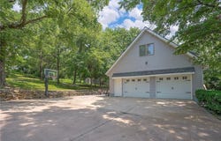 21614 W 72ND Street, Shawnee, KS 66218