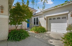 2935 E Omaha Avenue, Fresno, CA 93720