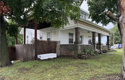 209 N Market Street, Lincoln, MO 65338
