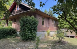 240 SE DAVIS ST, McMinnville, OR 97128