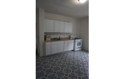 27 Shaw St, Lowell, MA 01851