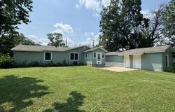 413 S Oak Street, Paradise, TX 76073