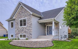 540 S Creek Drive N, Champlin, MN 55316